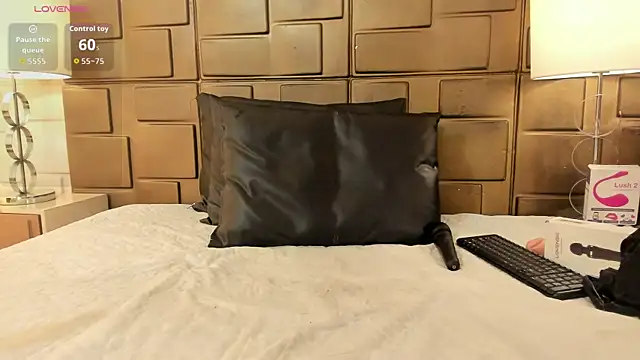 Snapshot of NaomyRivera chatting on 07/12/26, 12:51 NaomyRivera online show from 07/12/26, 12:51
