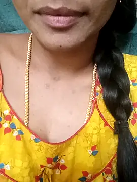 Snapshot of Ambika01 chatting on 09/28/25, 01:49 Ambika01 online show from 09/28/25, 01:49