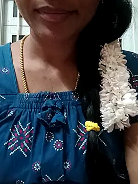 Snapshot of Ambika01 chatting on 10/18/25, 01:34 Ambika01 online show from 10/18/25, 01:34