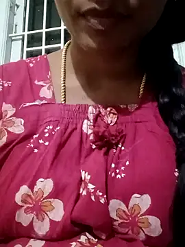 Snapshot of Ambika01 chatting on 11/09/25, 01:20 Ambika01 online show from 11/09/25, 01:20