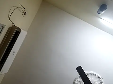 Snapshot of Ambika01 chatting on 11/11/25, 09:20 Ambika01 online show from 11/11/25, 09:20