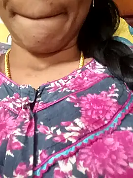 Snapshot of Ambika01 chatting on 11/12/25, 01:11 Ambika01 online show from 11/12/25, 01:11