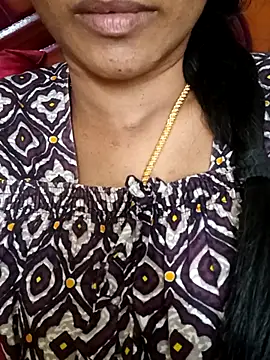 Snapshot of Ambika01 chatting on 11/30/25, 01:59 Ambika01 online show from 11/30/25, 01:59
