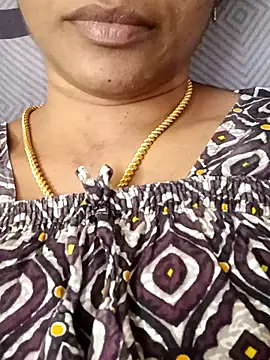 Snapshot of Ambika01 chatting on 12/15/25, 04:28 Ambika01 online show from 12/15/25, 04:28
