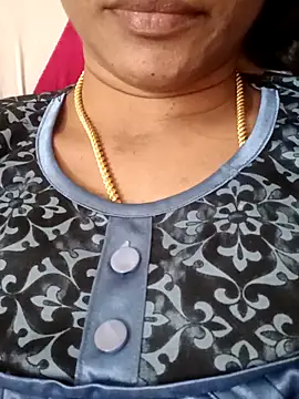 Snapshot of Ambika01 chatting on 12/23/25, 05:27 Ambika01 online show from 12/23/25, 05:27