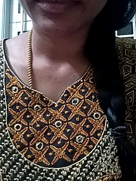 Snapshot of Ambika01 chatting on 01/18/26, 01:26 Ambika01 online show from 01/18/26, 01:26