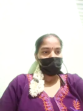 anusiya01 online show from 12/29/24, 04:51