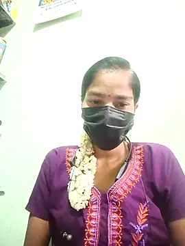 anusiya01 online show from 12/30/24, 03:36