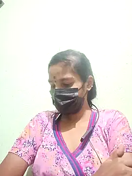 anusiya01 online show from 01/18/25, 04:53