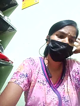 Snapshot of anusiya01 chatting on 09/19/25, 03:56 anusiya01 online show from 09/19/25, 03:56