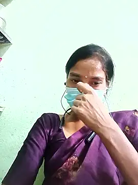 Snapshot of anusiya01 chatting on 10/07/25, 07:16 anusiya01 online show from 10/07/25, 07:16