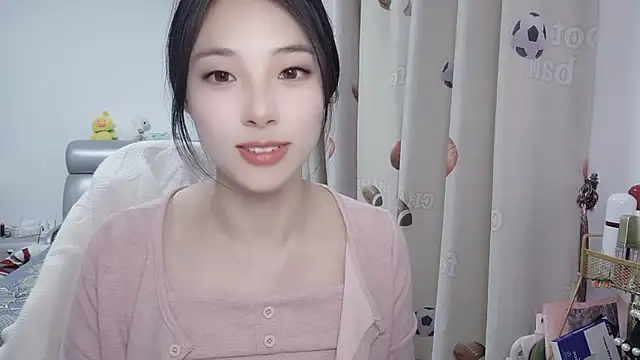 ooo   mimi online show from 12/07/24, 12:45