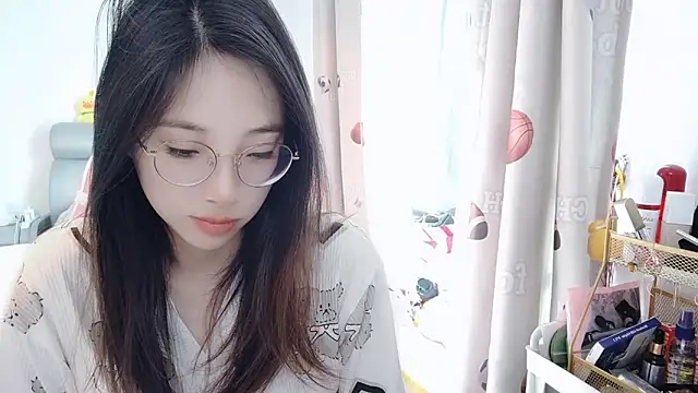 ooo   mimi online show from 12/13/24, 02:21