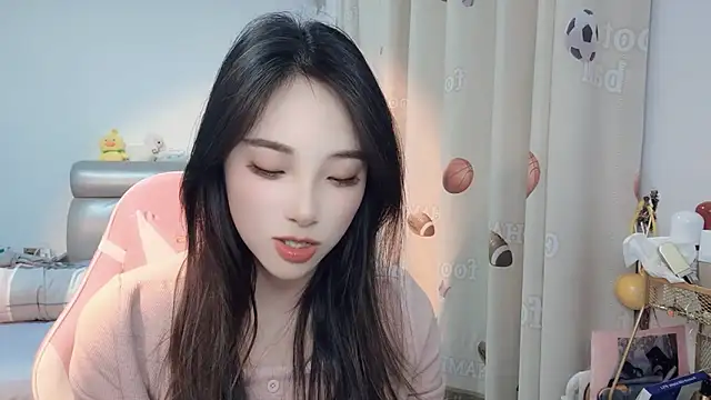 ooo   mimi online show from 12/18/24, 12:29