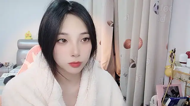 ooo   mimi online show from 12/23/24, 11:04