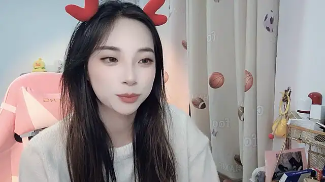 ooo   mimi online show from 12/25/24, 11:11