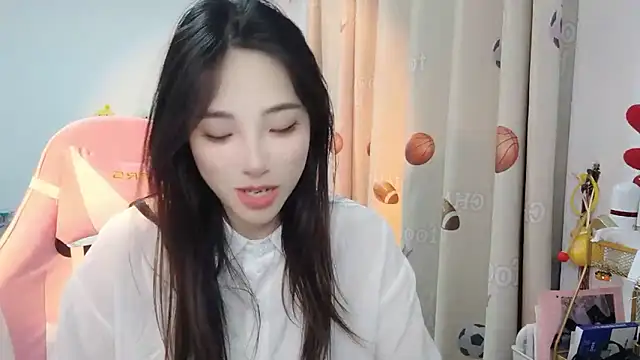 ooo   mimi online show from 01/02/25, 12:24