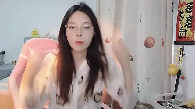 ooo   mimi online show from 02/17/25, 02:09