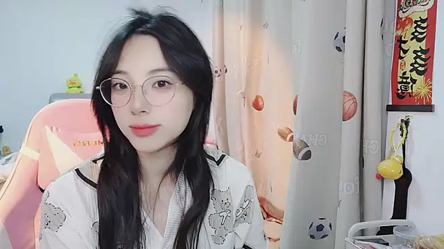 ooo   mimi online show from 02/18/25, 02:27