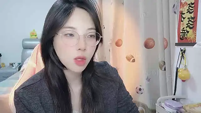 ooo   mimi online show from 02/20/25, 02:07