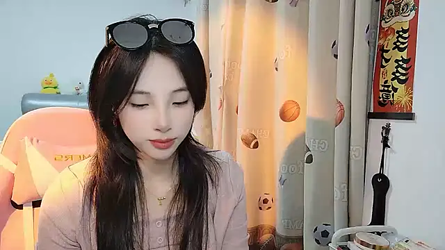 ooo   mimi online show from 03/01/25, 11:50
