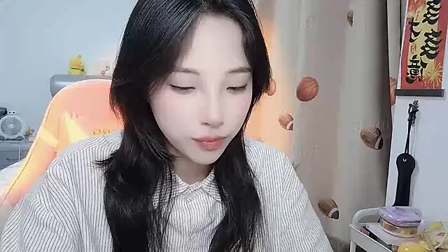 ooo   mimi online show from 03/11/25, 12:28