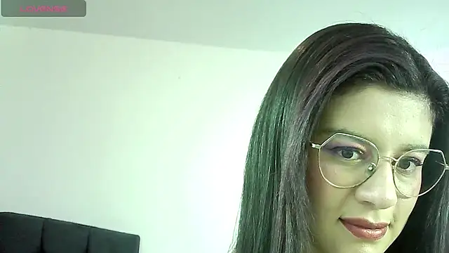 oliviacarltonn  online show from 12/07/24, 02:57
