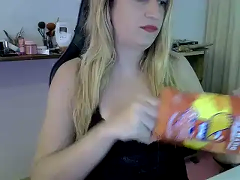 luizacandy online show from 12/03/24, 08:39