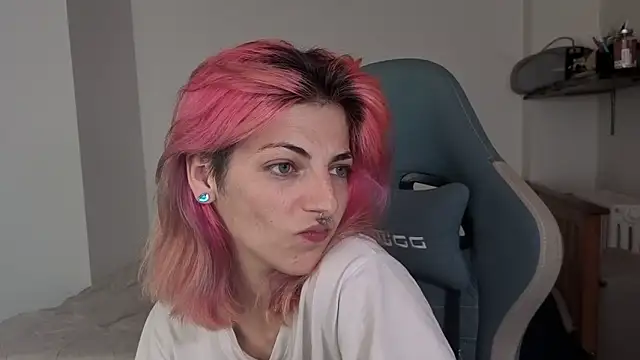 Snapshot of Nixxy_naughty chatting on 10/08/25, 09:45 Nixxy naughty online show from 10/08/25, 09:45