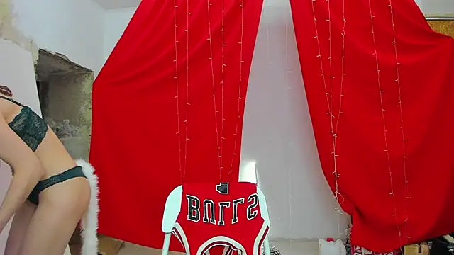 YourSuperModel online show from 12/24/24, 12:33