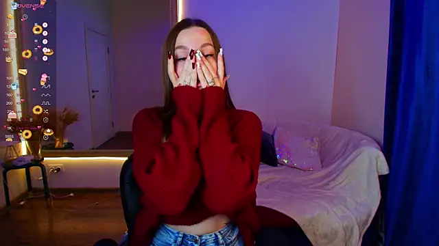 Snapshot of an6elica chatting on 10/19/25, 02:45 an6elica online show from 10/19/25, 02:45