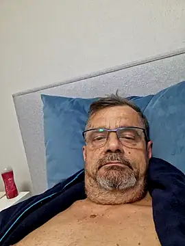 Snapshot of axecoman60 chatting on 02/28/25, 06:09 axecoman60 online show from 02/28/25, 06:09