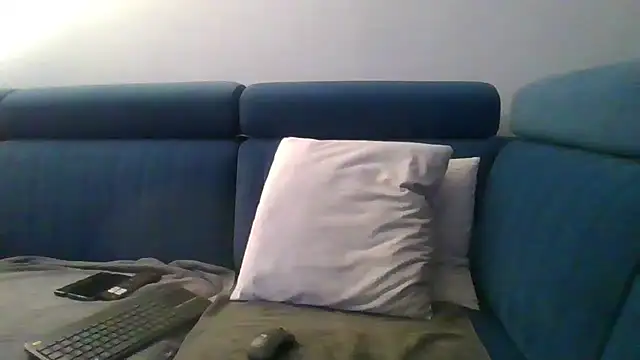 Snapshot of axecoman60 chatting on 03/14/25, 10:16 axecoman60 online show from 03/14/25, 10:16