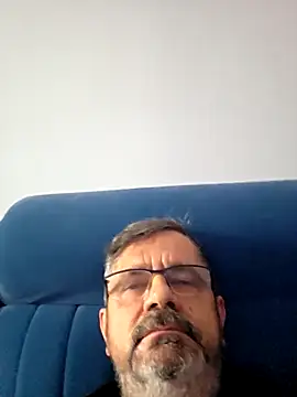 Snapshot of axecoman60 chatting on 12/03/25, 08:56 axecoman60 online show from 12/03/25, 08:56