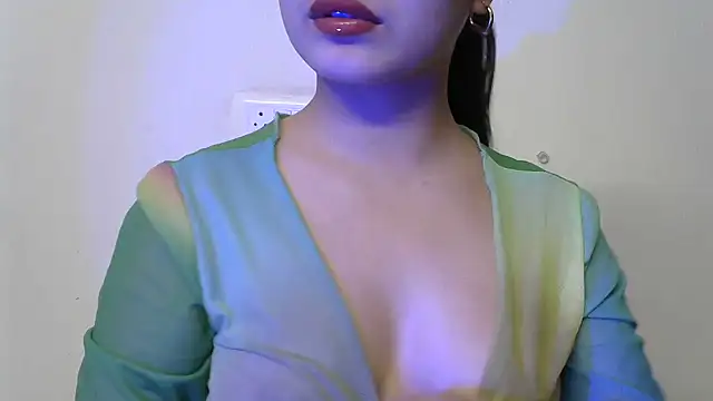 Snapshot of amrita2210 chatting on 02/20/26, 07:47 amrita2210 online show from 02/20/26, 07:47