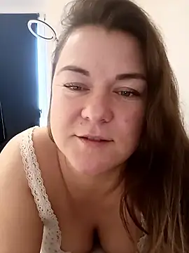 Snapshot of LunikaLunaX chatting on 01/19/26, 07:34 LunikaLunaX online show from 01/19/26, 07:34