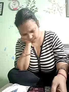 Kavya kapoor online show from 02/03/25, 03:59