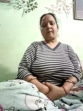 Kavya kapoor online show from 02/04/25, 04:39