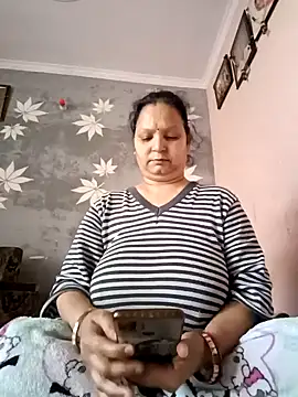 Kavya kapoor online show from 02/05/25, 02:40