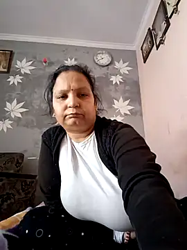 Kavya kapoor online show from 02/08/25, 05:08