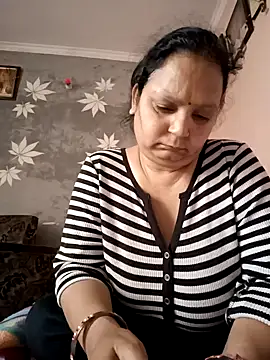 Kavya kapoor online show from 02/10/25, 02:52