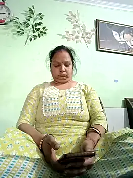 Kavya kapoor online show from 02/13/25, 08:38