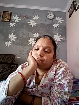 Kavya kapoor online show from 02/18/25, 08:16