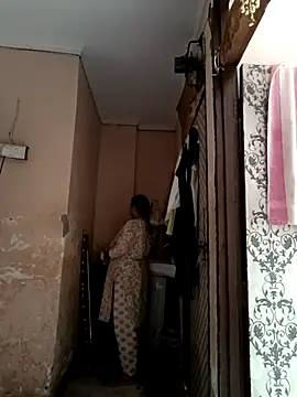 Kavya kapoor online show from 02/19/25, 05:27