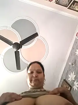 Kavya kapoor online show from 10/15/25, 02:11