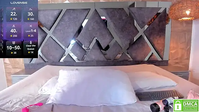 Snapshot of Rose_Evans__ chatting on 12/02/25, 05:24 Rose Evans online show from 12/02/25, 05:24