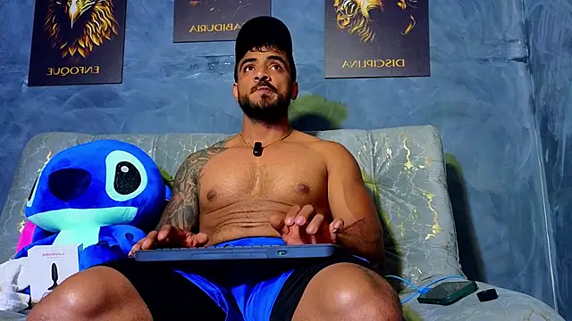 ERIC HARRISON online show from 10/18/25, 02:47