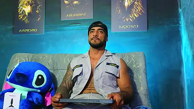 Snapshot of ERIC_HARRISON chatting on 10/31/25, 11:50 ERIC HARRISON online show from 10/31/25, 11:50