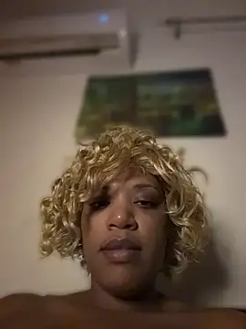 thekelliecapri online show from 07/10/26, 05:56