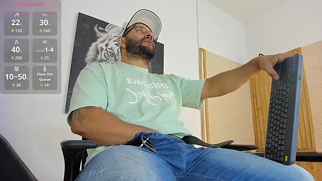 Luke  09 online show from 09/30/25, 11:04